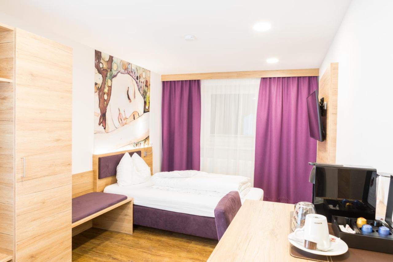 Hotel Stiegler Bed & Breakfast Timelkam Exterior foto